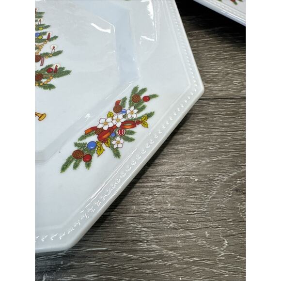 Fairfield Christmas Tree Octagon PEACE ON EARTH 10 1/8" Dinner Plates - Set of 4 - Picture 6 of 8
